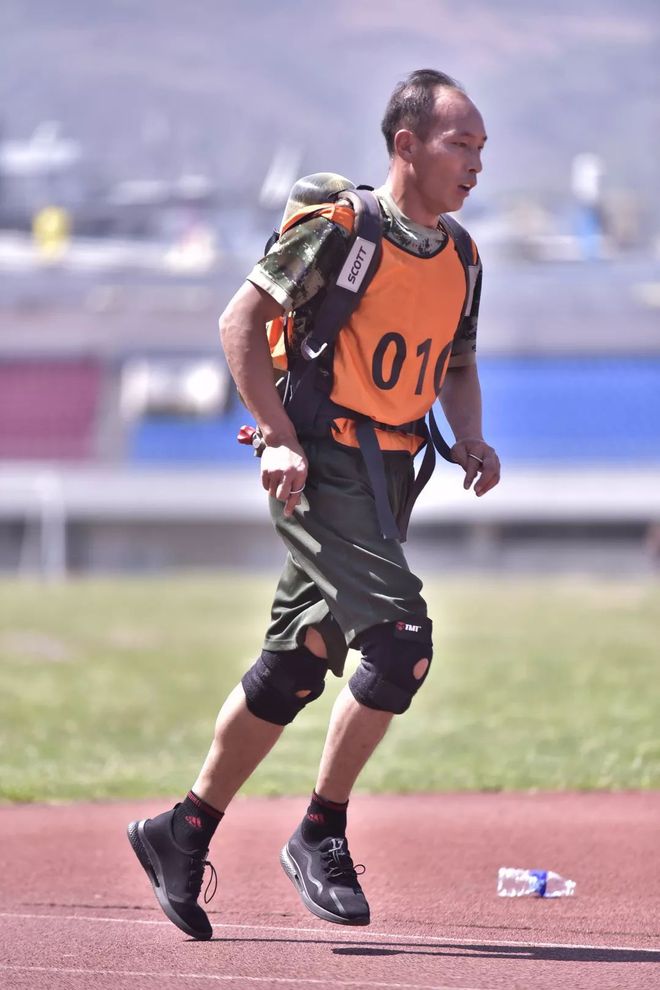 开运登录官网 -包含里程碑夜！波尔图门线救险，德国杯加时末段刷纪录，目标明确，纪律约束更严格的词条